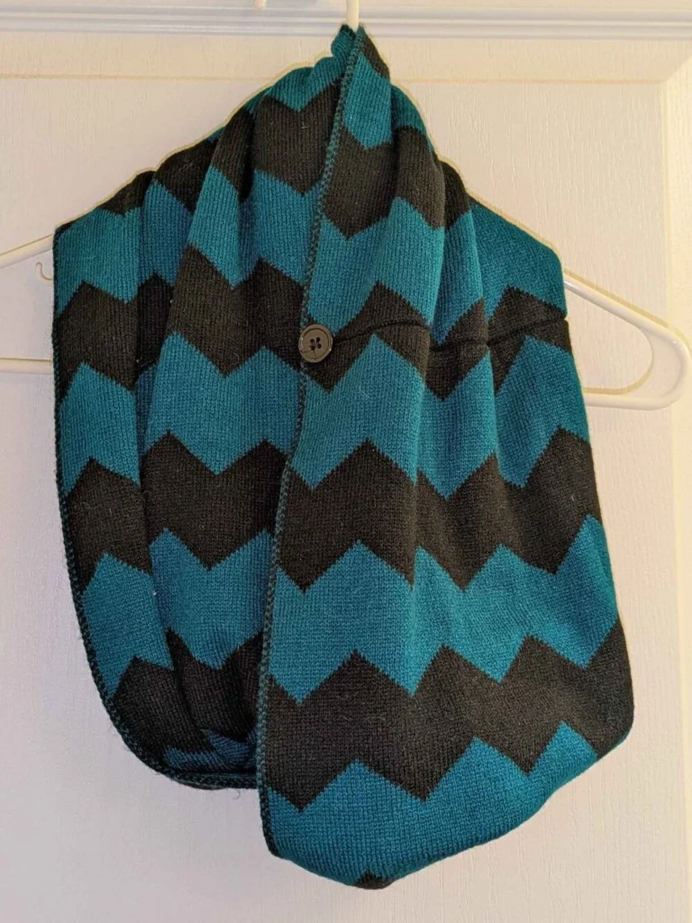 chevron infinity scarf - Picture 1 of 2